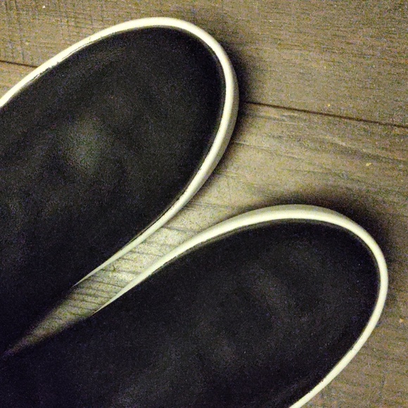 BEEK by Two Birds Leather Ankle Booties - Picture 4 of 11